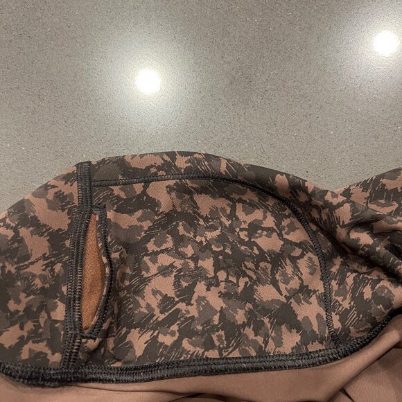lululemon 25" Wild Thing Camo Brown Earth Multi Size 6 - Picture 8 of 8